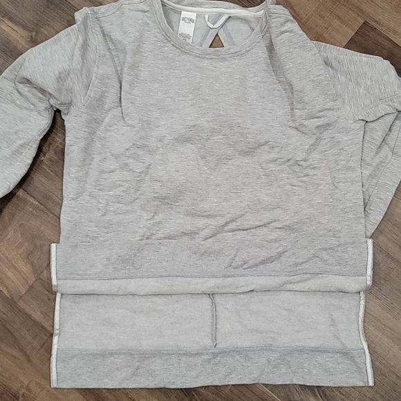 NWT Victoria's Secret Sport Key Hole Back Pullover - Picture 6 of 7